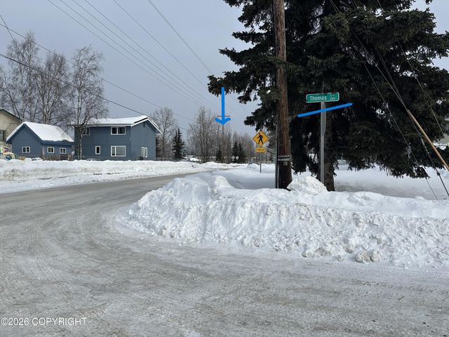 312 Thomas Circle, Anchorage, AK 99508