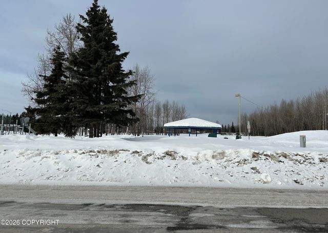 312 Thomas Circle, Anchorage, AK 99508