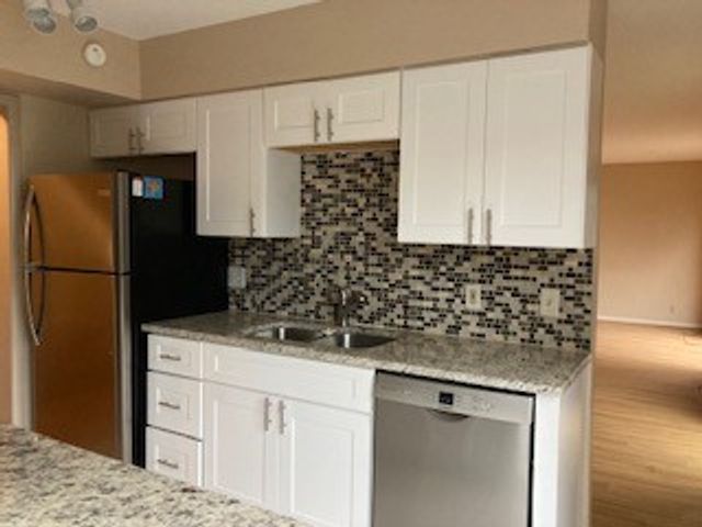 1900 Richard Jones Rd Apt X8, Nashville, TN 37215