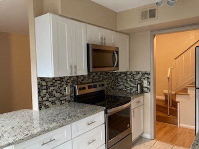 1900 Richard Jones Rd Apt X8, Nashville, TN 37215