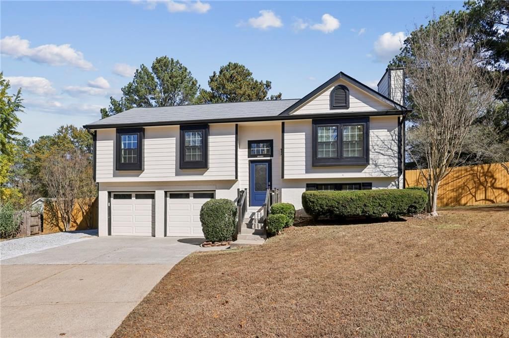 Image 1 of property listing at 10405 Meadow Crest Lane, Alpharetta, GA 30022