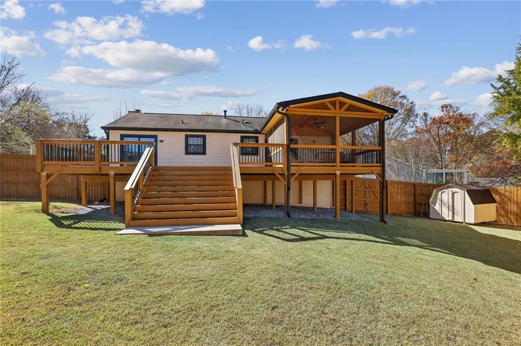 Image 38 of property listing at 10405 Meadow Crest Lane, Alpharetta, GA 30022