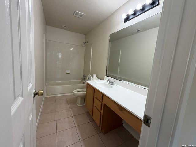 11102 Anarbor Field, San Antonio, TX 78254