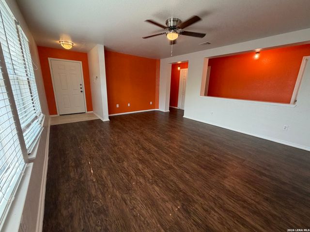 11102 Anarbor Field, San Antonio, TX 78254