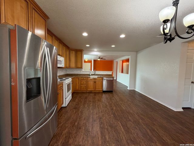 11102 Anarbor Field, San Antonio, TX 78254