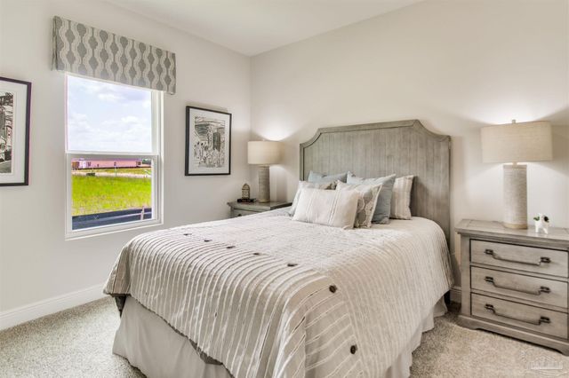 4741 Redhead Ct, Pace, FL 32571