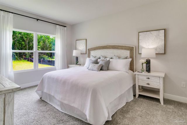 4741 Redhead Ct, Pace, FL 32571