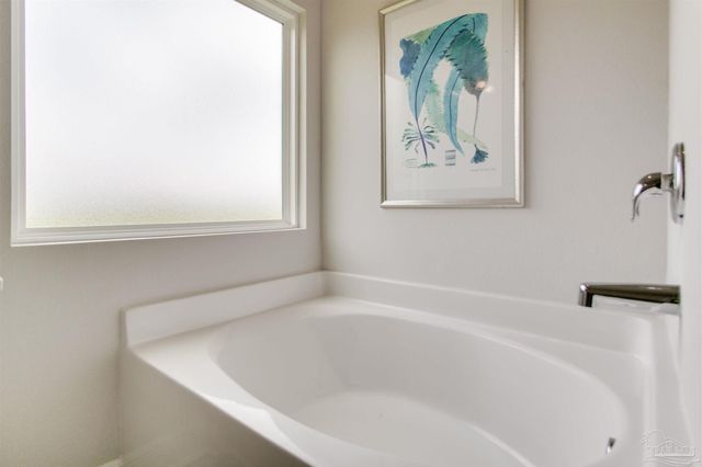 4741 Redhead Ct, Pace, FL 32571