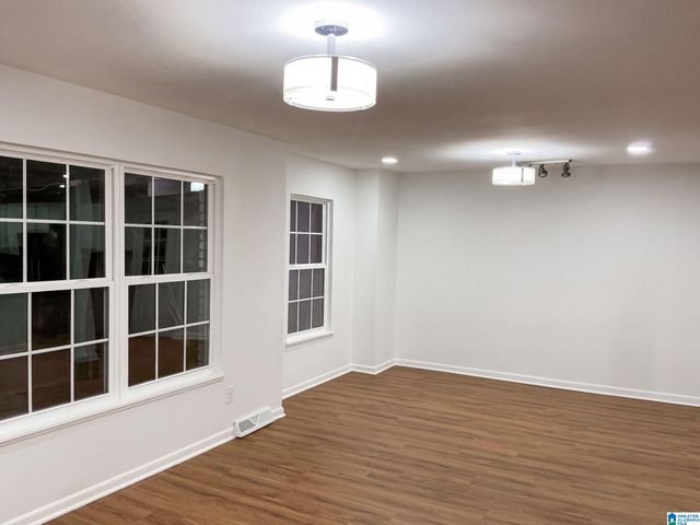 329 25TH AVENUE NW, Center Point, AL 35215