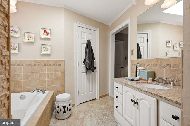 52 WASHINGTON WAY, Tabernacle, NJ 08088