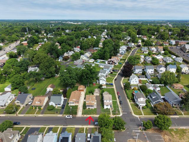 25 CENTER AVE, Willow Grove, PA 19090