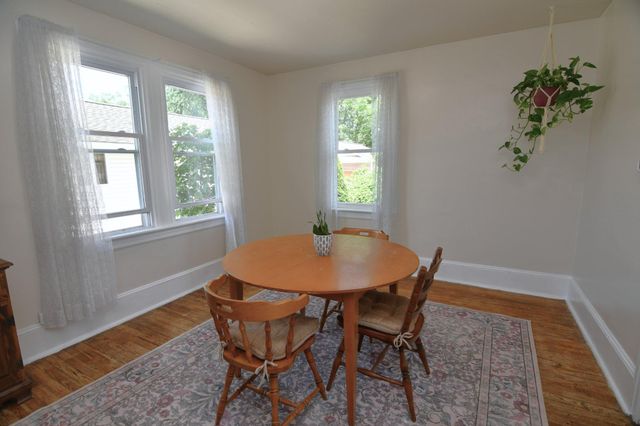 25 CENTER AVE, Willow Grove, PA 19090