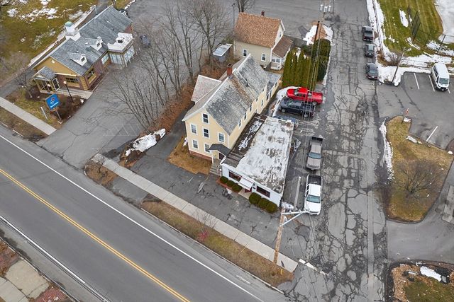 372 Federal St, Greenfield, MA 01301