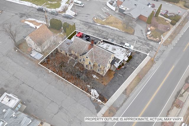 372 Federal St, Greenfield, MA 01301