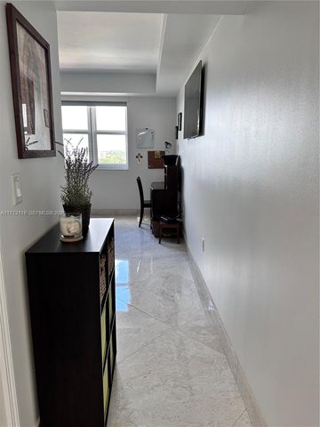 19900 E Country Club Drive 1012, Aventura, FL 33180