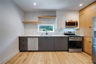 6201 La Mirada 8, Los Angeles, CA 90038