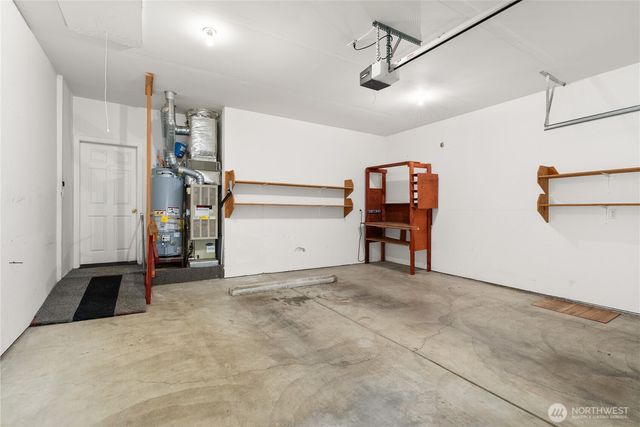 905 Landing Way, Centralia, WA 98531