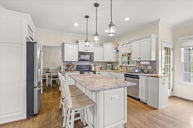 6020 Scotford CT, Roanoke, VA 24018