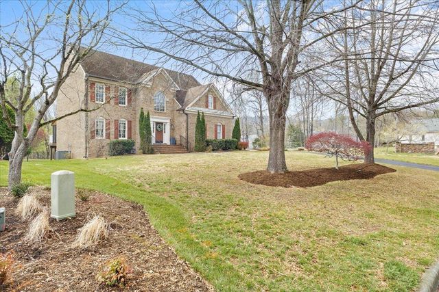 6020 Scotford CT, Roanoke, VA 24018