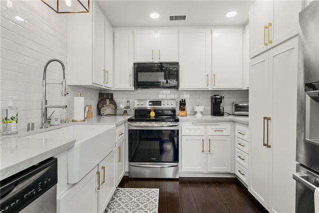 250 A Carriage, Santa Ana, CA 92707