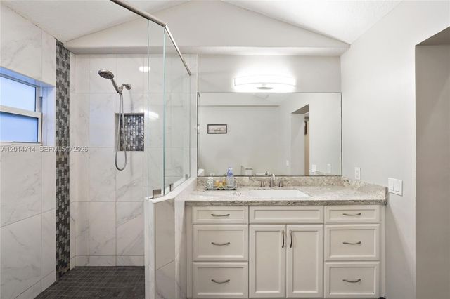 1190 Balboa Ct, Weston, FL 33326