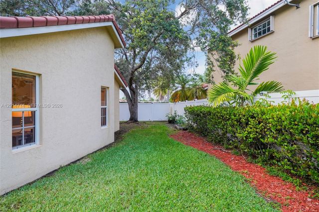 1190 Balboa Ct, Weston, FL 33326