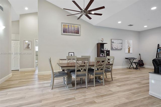 1190 Balboa Ct, Weston, FL 33326