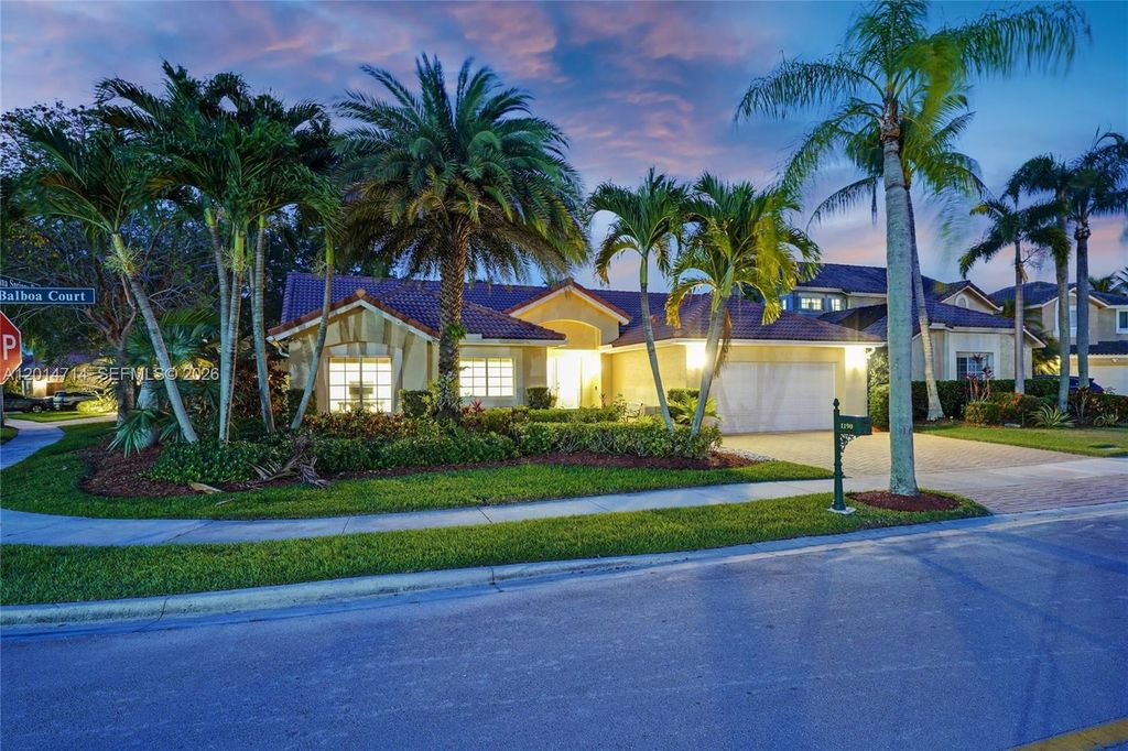 1190 Balboa Ct, Weston, FL 33326