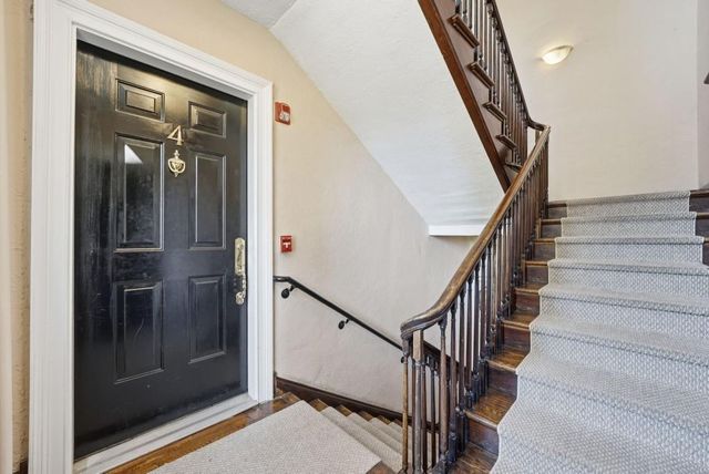 2814 Peachtree NW Road 4, Atlanta, GA 30305