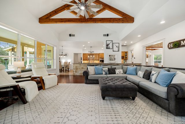 10511 Teich Loop, New Braunfels, TX 78132