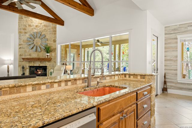 10511 Teich Loop, New Braunfels, TX 78132