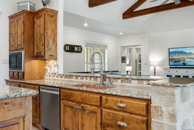 10511 Teich Loop, New Braunfels, TX 78132