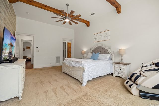 10511 Teich Loop, New Braunfels, TX 78132