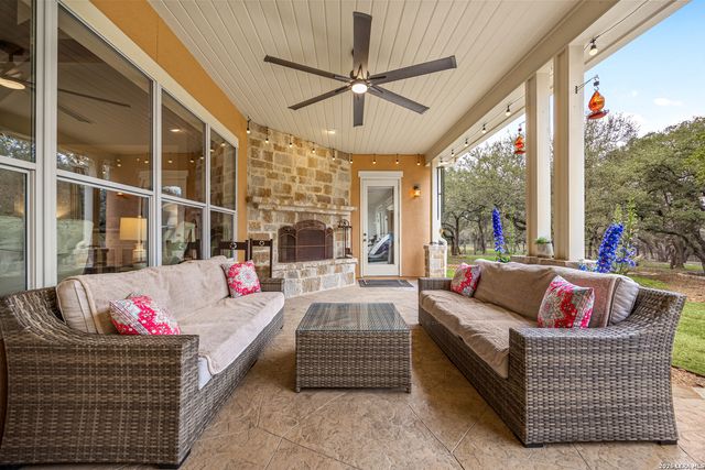 10511 Teich Loop, New Braunfels, TX 78132