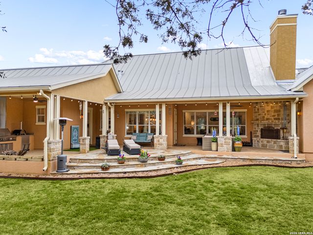 10511 Teich Loop, New Braunfels, TX 78132