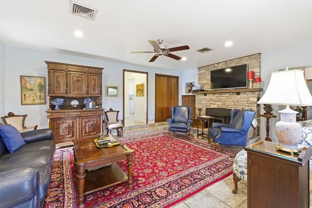 125 Mauk Rd, Ingram, TX 78025