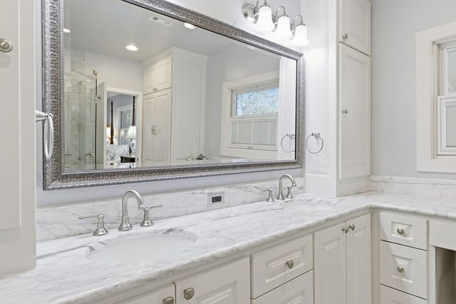 125 Mauk Rd, Ingram, TX 78025