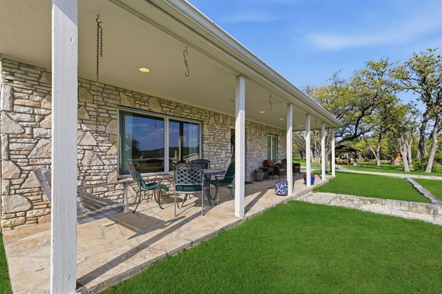 125 Mauk Rd, Ingram, TX 78025