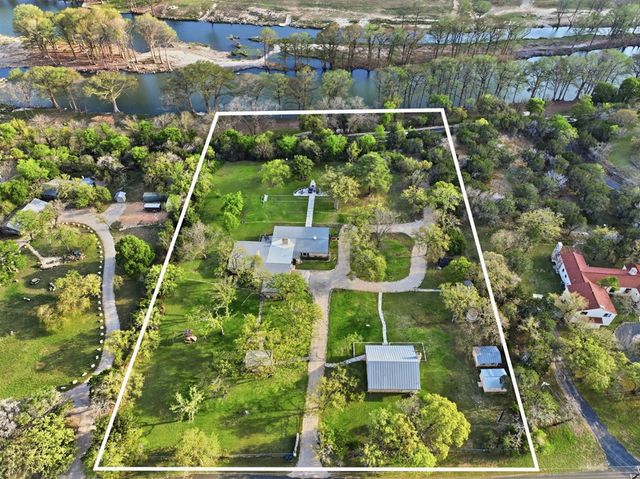 125 Mauk Rd, Ingram, TX 78025