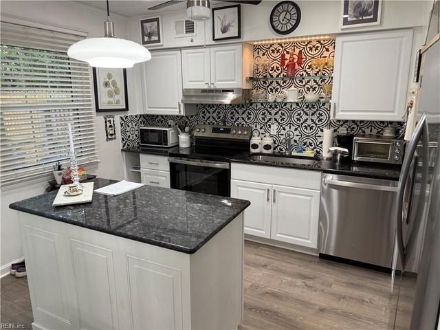 1136 Witchgate CT, Virginia Beach, VA 23455