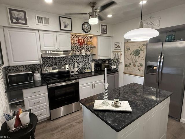 1136 Witchgate CT, Virginia Beach, VA 23455
