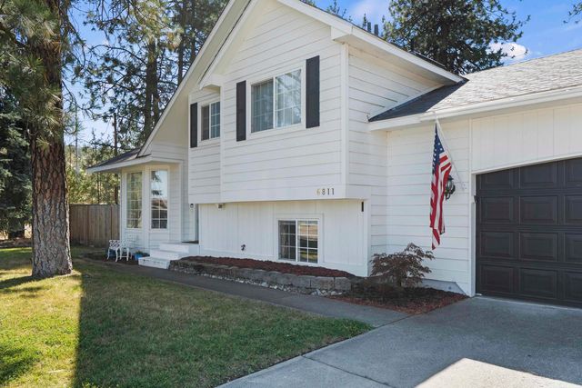 6811 W Johannsen Ave, Nine Mile Falls, WA 99026