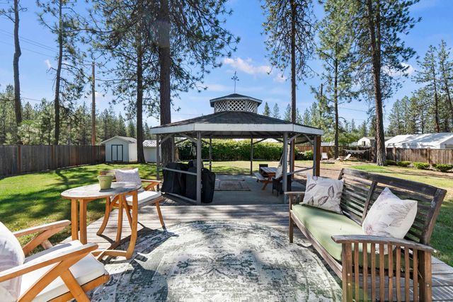 6811 W Johannsen Ave, Nine Mile Falls, WA 99026
