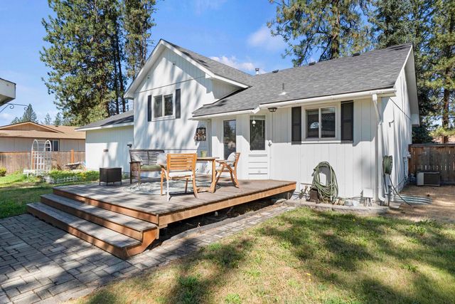6811 W Johannsen Ave, Nine Mile Falls, WA 99026
