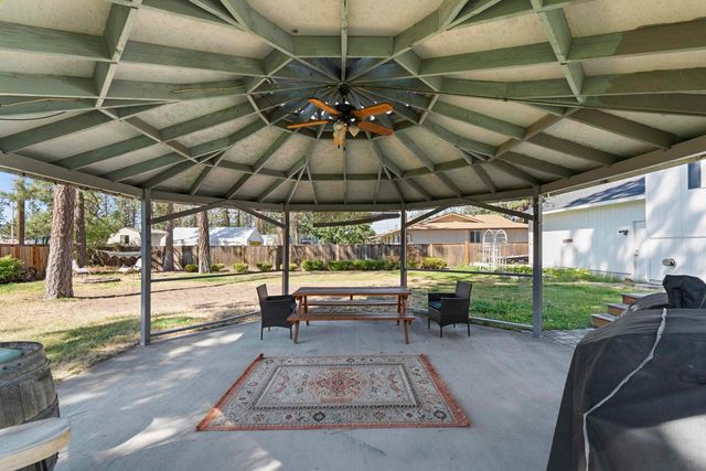 6811 W Johannsen Ave, Nine Mile Falls, WA 99026