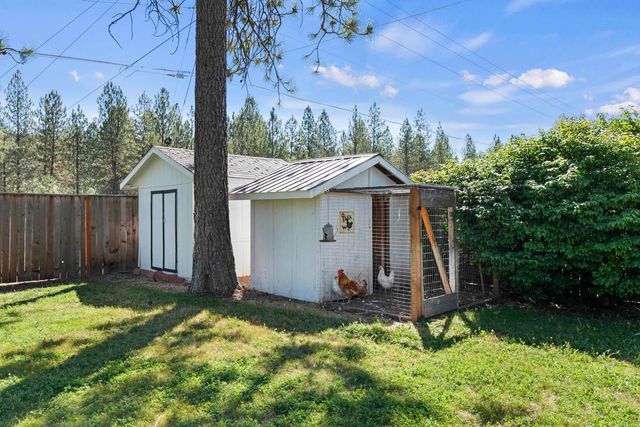 6811 W Johannsen Ave, Nine Mile Falls, WA 99026