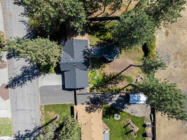 6811 W Johannsen Ave, Nine Mile Falls, WA 99026