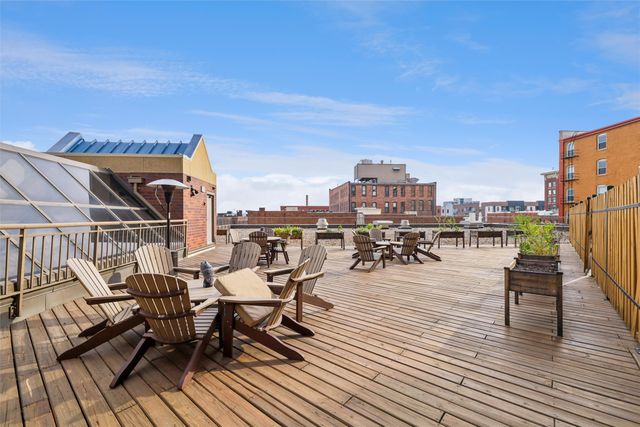 300 Walnut Street 407, Des Moines, IA 50309