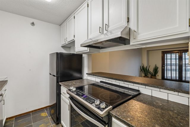 300 Walnut Street 407, Des Moines, IA 50309