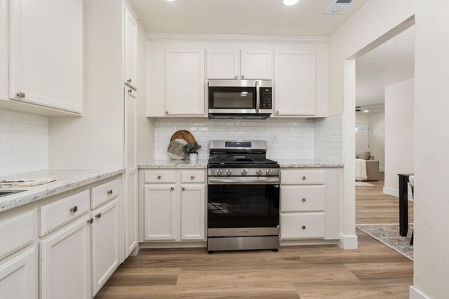 6662 N Effie Street, Fresno, CA 93710